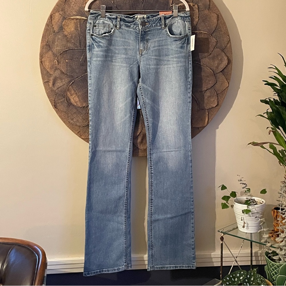 Aeropostale Chelsea Bootcut Low Rise Slim Fit Long Jeans NWT